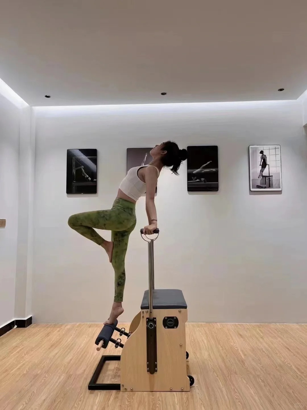 Pilates Factory Large Equipmen - đánh giá và giá Yoga Fitness Factory